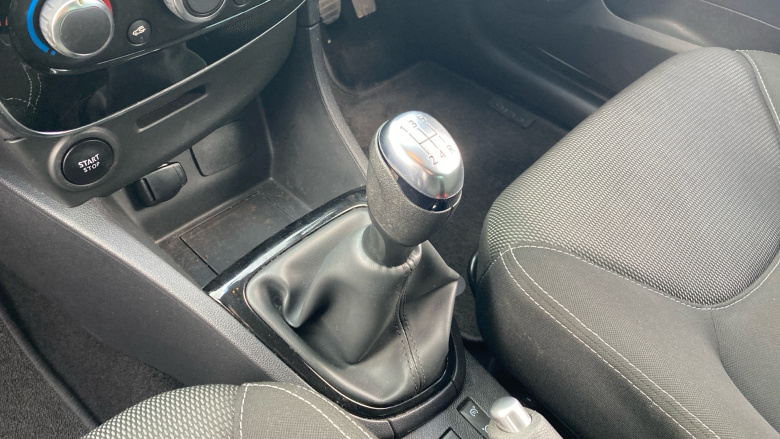 Renault Clio 0.9 TCE 90 Iconic 5dr Petrol Hatchback